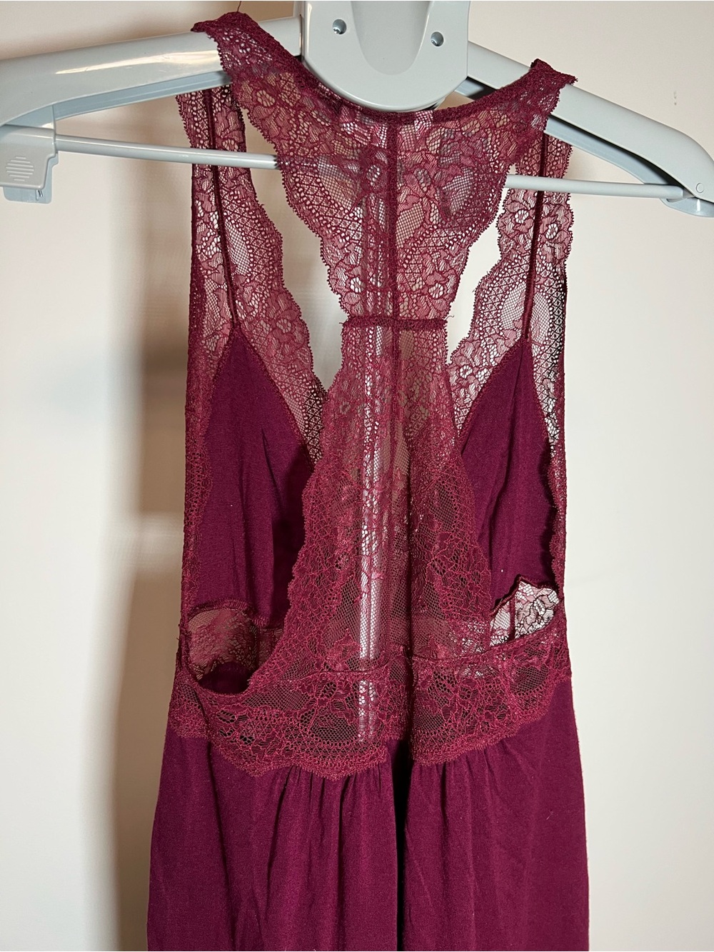 Y2K Le Vie En Rose Lace Trim Deep V Neck Chemise in Burgundy Women’s Small - Picture 3 of 7